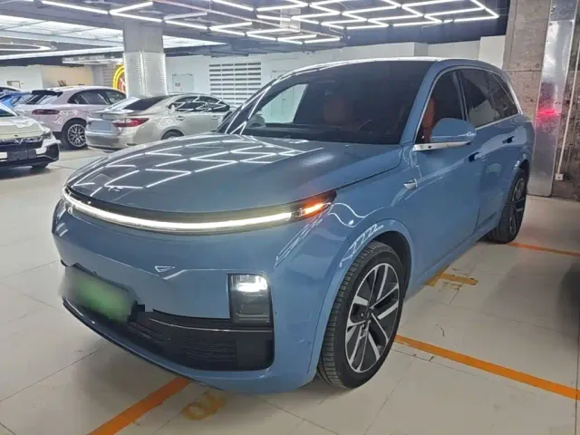 Фотография автомобиля — Li Auto L8