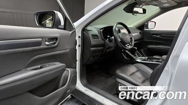 Renault-KoreaSamsung QM6 Новый QM6 2.0 GDe RE Signature 2WD — Фото автомобиля 11