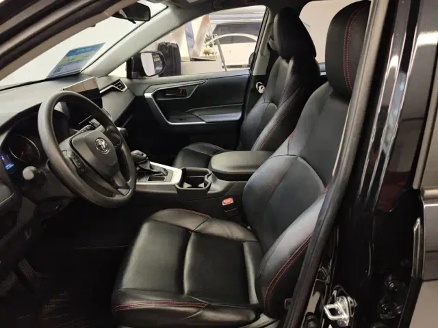 Toyota Wildlander — Фото автомобиля 11