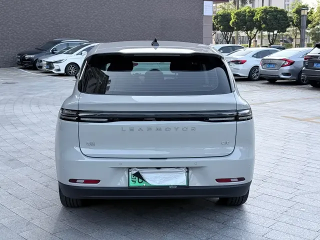 Leapmotor Leapmotor C10 2024 410 Comfort Edition — Фото автомобиля 8