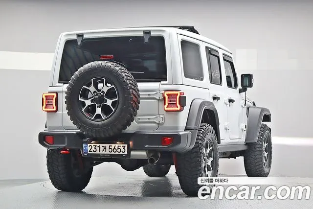 Jeep Wrangler — Фото автомобиля 2