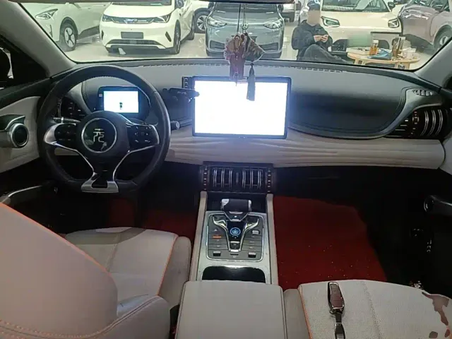 BYD Yuan PLUS — Фото автомобиля 9