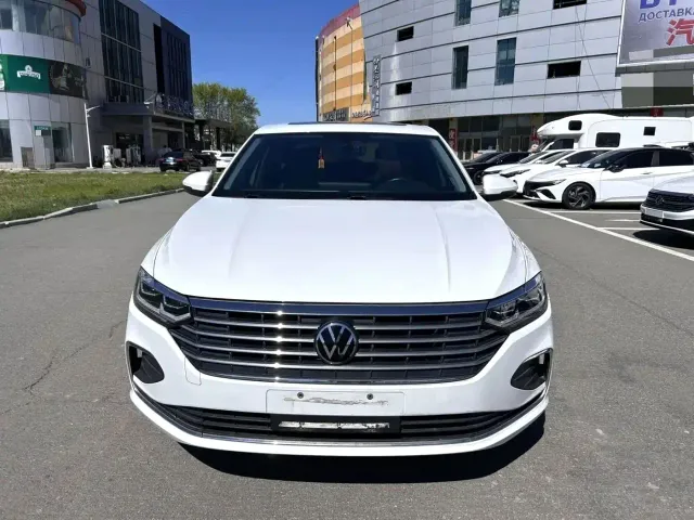 Volkswagen Lavida — Фото автомобиля 2