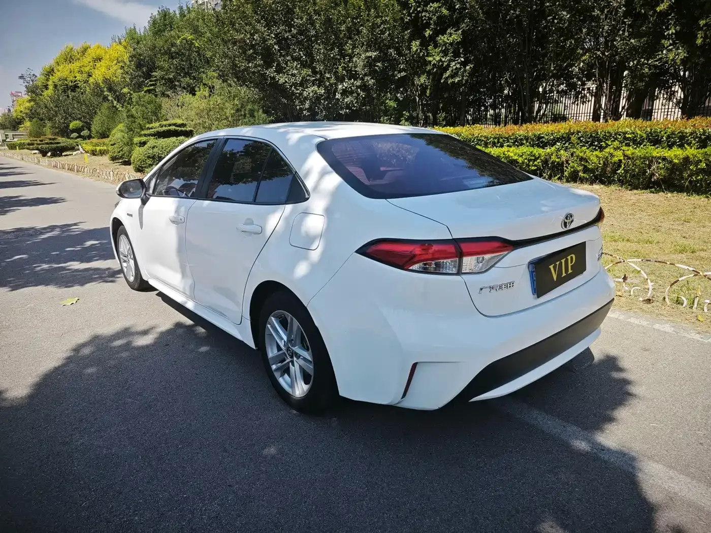 Toyota Levin 2021 Dual Hybrid 1.8H E-CVT Leading Edition — Фото автомобиля 8