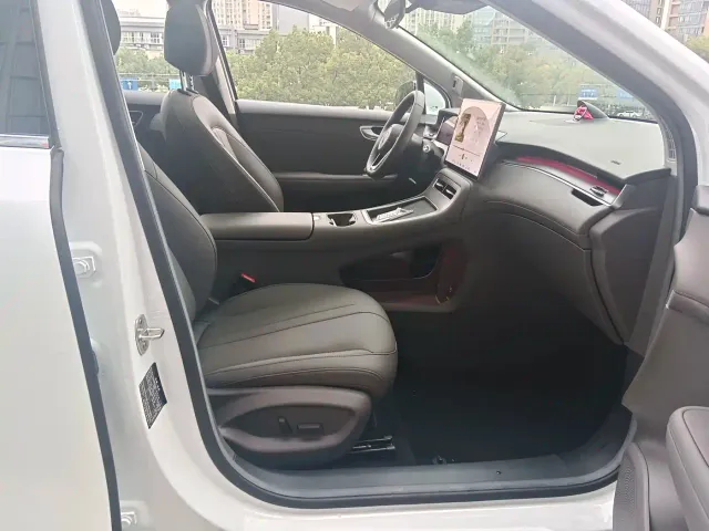 Shangjie SUV — Фото автомобиля 13
