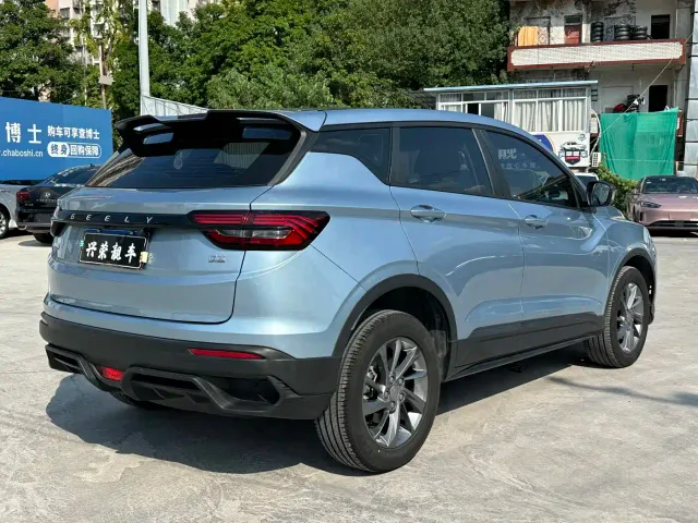 Geely Binyue — Фото автомобиля 6