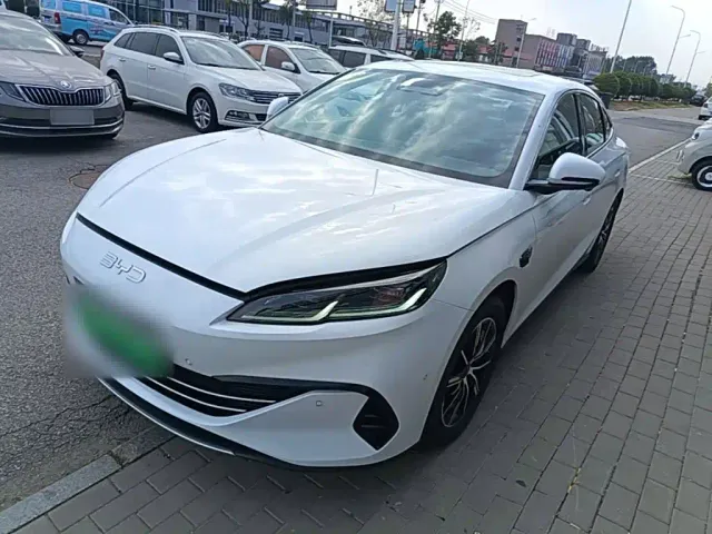 Фотография автомобиля — BYD Seal 06