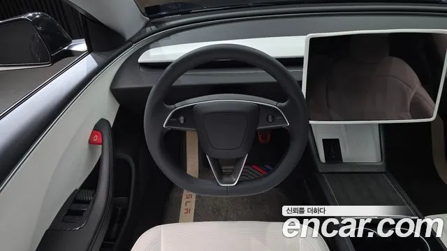 Tesla Model 3 — Фото автомобиля 13