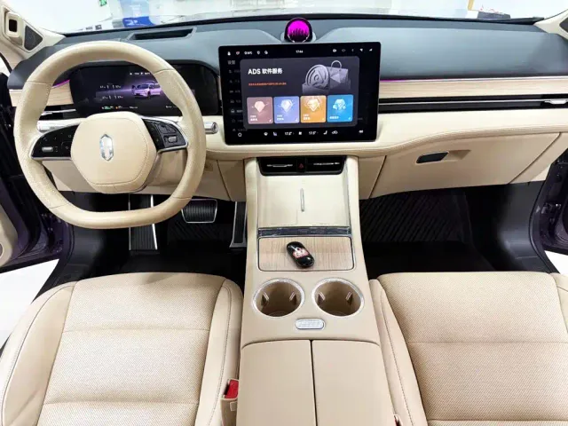 Aito M5 — Фото автомобиля 10