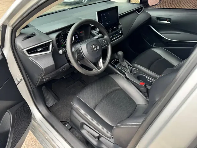 Toyota Corolla 2021 Hybrid 1.8L E-CVT Elite Edition — Фото автомобиля 10