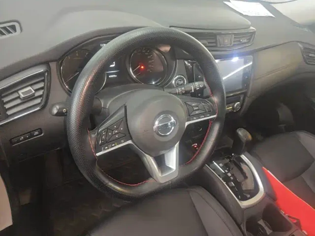 Nissan X-Trail — Фото автомобиля 9