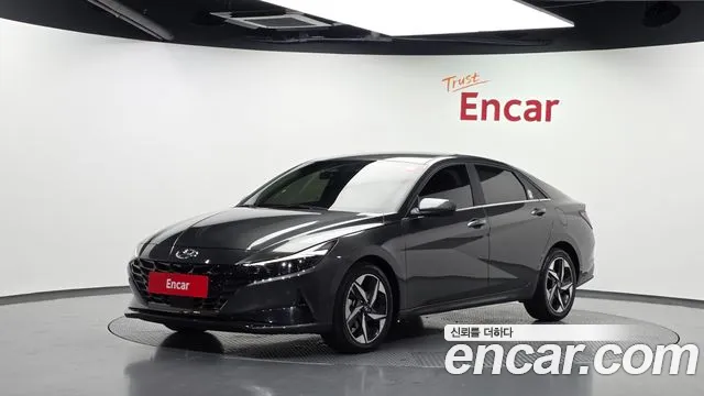 Фотография автомобиля — Hyundai Avante CN7