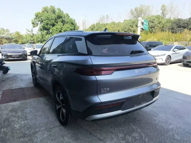 BYD Song Pro — Фото автомобиля 4