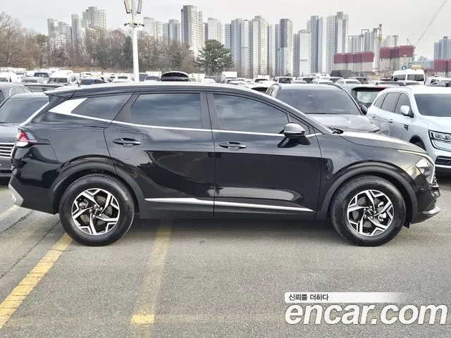 Kia Sportage Sportage 5-е поколение Дизель 2.0 2WD — Фото автомобиля 2