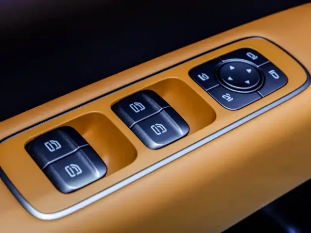 Li Auto i6 — Фото автомобиля 13