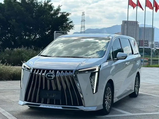GAC Trumpchi M8 — Фото автомобиля 2