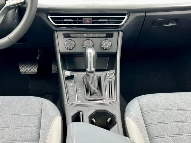 Volkswagen Lavida — Фото автомобиля 13