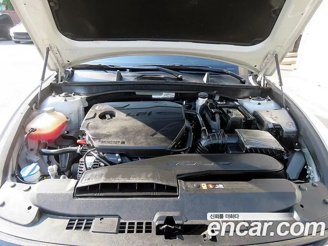 Hyundai Sonata — Фото автомобиля 16