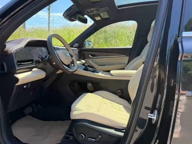 Geely Xingyue L — Фото автомобиля 4