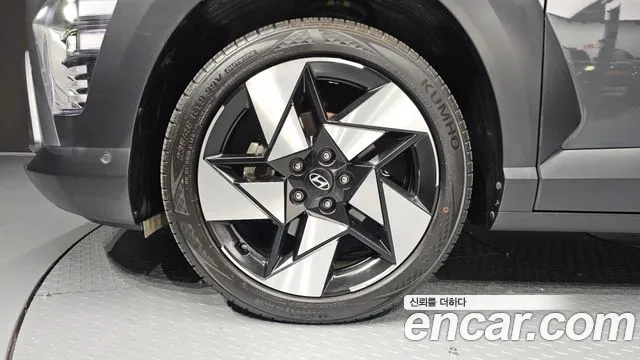 Hyundai Kona Kona (SX2) Бензин 1.6 турбо 2WD — Фото автомобиля 5