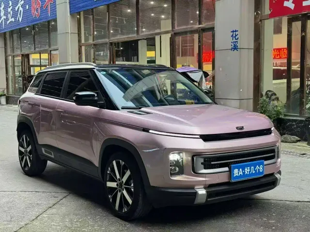Geely ICON — Фото автомобиля 3
