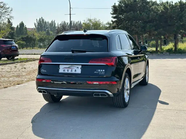 Audi Q5L — Фото автомобиля 6