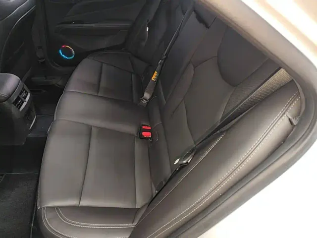 Cadillac CT4 — Фото автомобиля 16