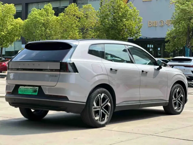Volvo Volvo XC70 Plug-in Hybrid 2025 Standard — Фото автомобиля 23