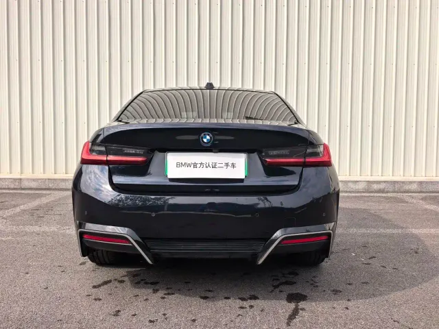 BMW i3 — Фото автомобиля 8