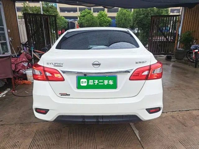 Nissan Sylphy — Фото автомобиля 5
