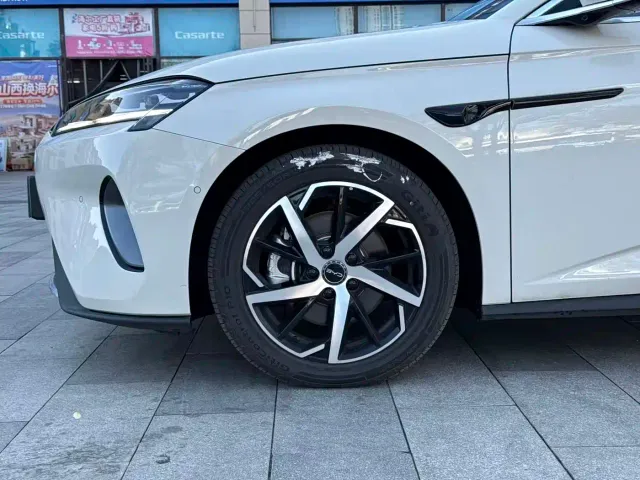 BYD Seal 07 DM-i — Фото автомобиля 2