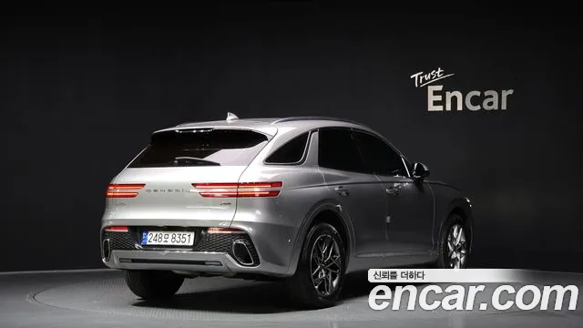 Genesis GV70 2.5T Бензин AWD — Фото автомобиля 2