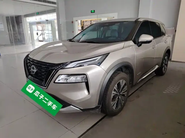 Фотография автомобиля — Nissan X-Trail