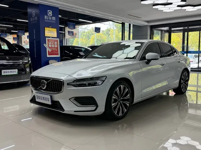 Фотография автомобиля — Volvo S60