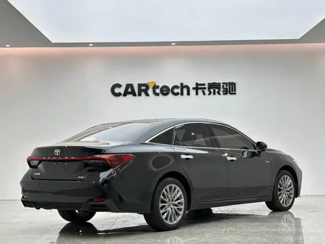 Toyota Avalon — Фото автомобиля 5