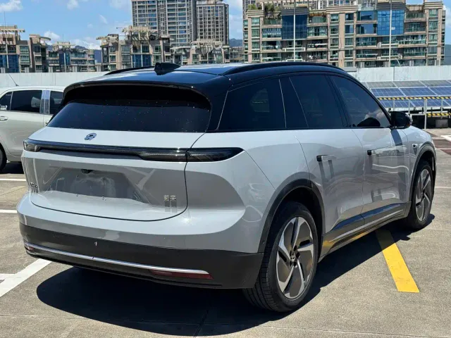 Nio ES6 — Фото автомобиля 6