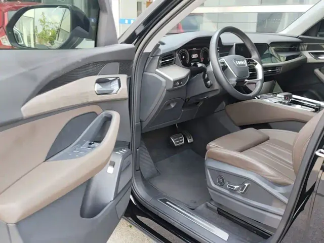 Audi Q6 — Фото автомобиля 15