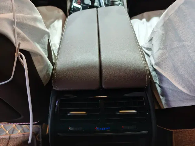 BMW 5 Series — Фото автомобиля 15