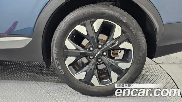 Kia Sportage Sportage 5-е поколение Бензин 1.6 турбо 2WD — Фото автомобиля 20
