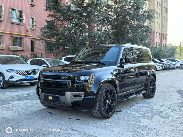 Land Rover Defender — Фото автомобиля 3