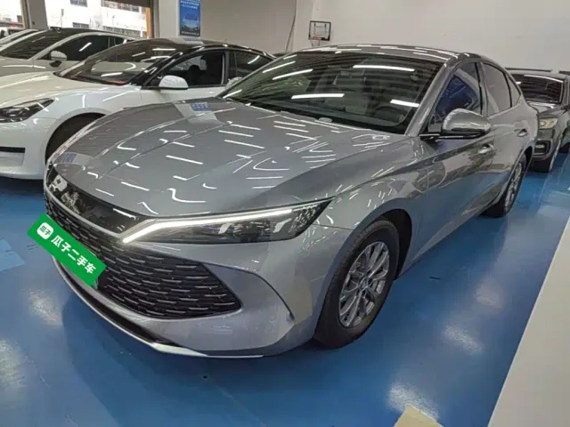 Фотография автомобиля — BYD Qin L