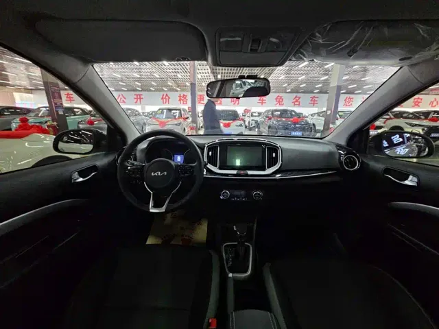 Kia KX1 — Фото автомобиля 9
