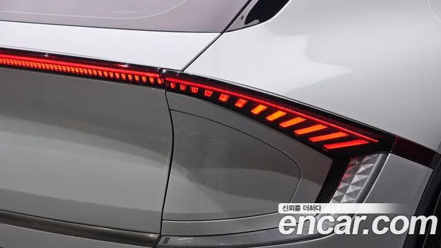 Kia EV6 — Фото автомобиля 22