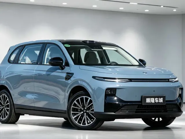 Leapmotor B10 — Фото автомобиля 3