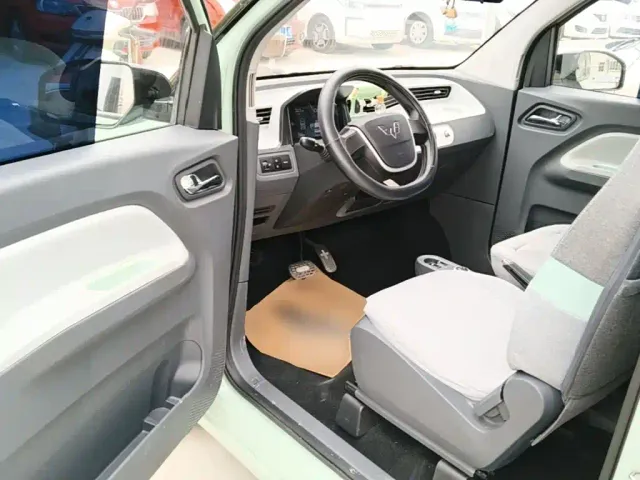 Wuling Hongguang Mini EV — Фото автомобиля 15