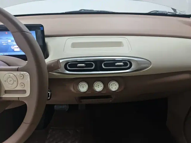 Wuling Hongguang Mini EV — Фото автомобиля 12