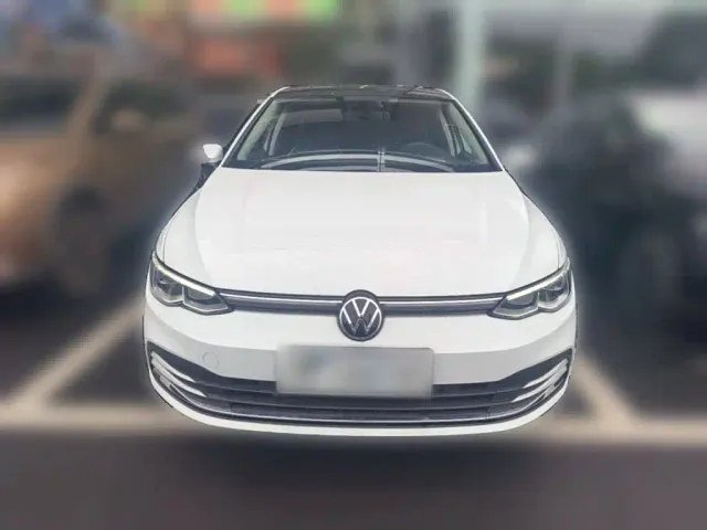 Volkswagen Golf — Фото автомобиля 4