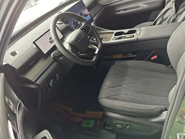 Chery Tiggo 8 PLUS — Фото автомобиля 14