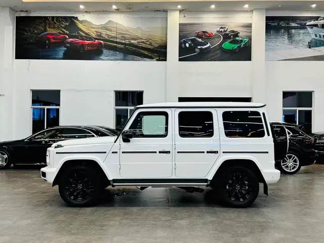 Mercedes-Benz G-Class — Фото автомобиля 3