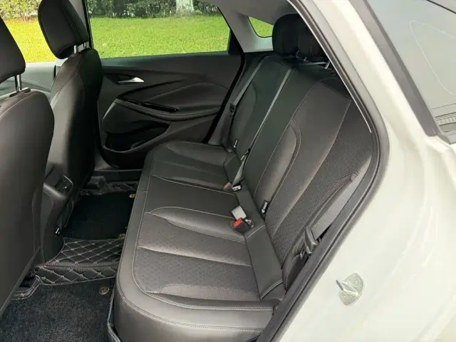 Buick Verano — Фото автомобиля 12